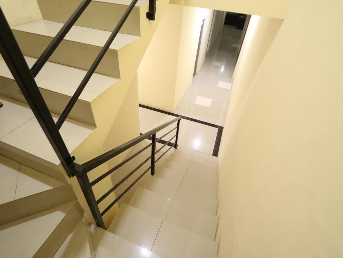 Hotel Kamar Keluarga Ungaran Yakarta Exterior foto